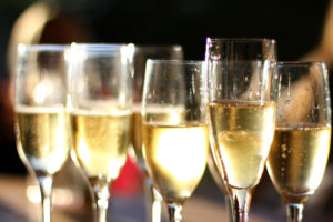 I 5 migliori bicchieri da spumante eleganti e classici per qualsiasi celebrazione