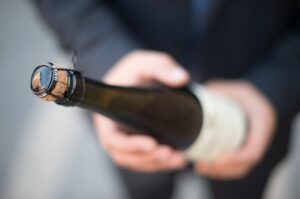 12 consigli per bere vino per principianti che ti faranno sembrare un esperto