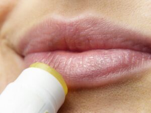 10 segreti per mantenere le tue labbra sane e prive di secchezza