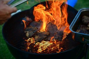 Le 5 migliori pastiglie di accensione ecologiche per barbecue sicuri
